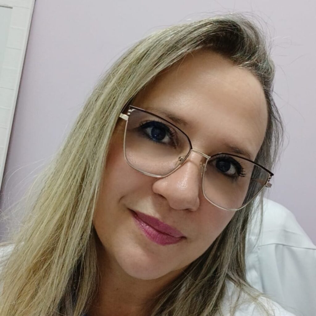 Dra. Anna Cristina Silva